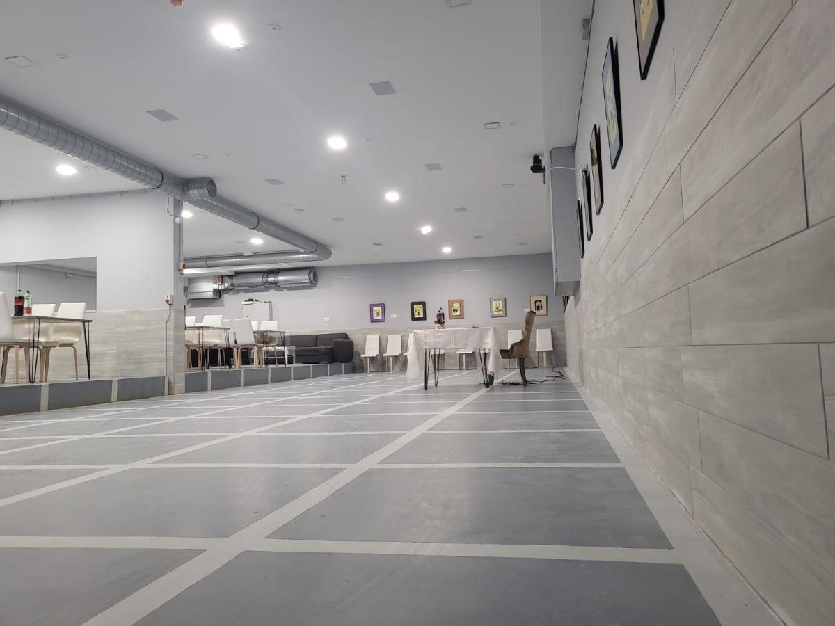 Betariel'Com Akh University Відень Екстер'єр фото